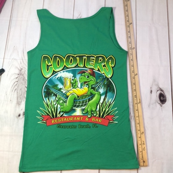 Cooters Clearwater Beach Ladies Graphic Tank Top Green Women’s Small NEW - Picture 9 of 14